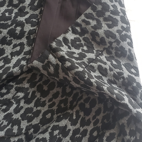 Ann Taylor animal print miniskirt - Picture 3 of 6